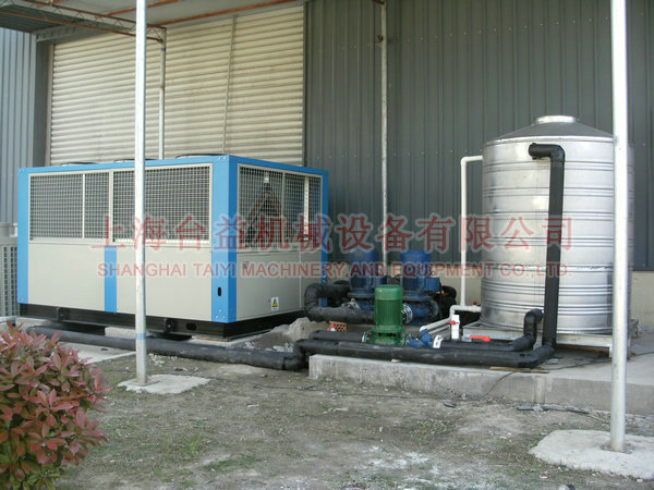 風(fēng)冷螺桿式冷水機安裝